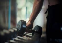 Ćwiczenia na biceps w domu dla mężczyzn